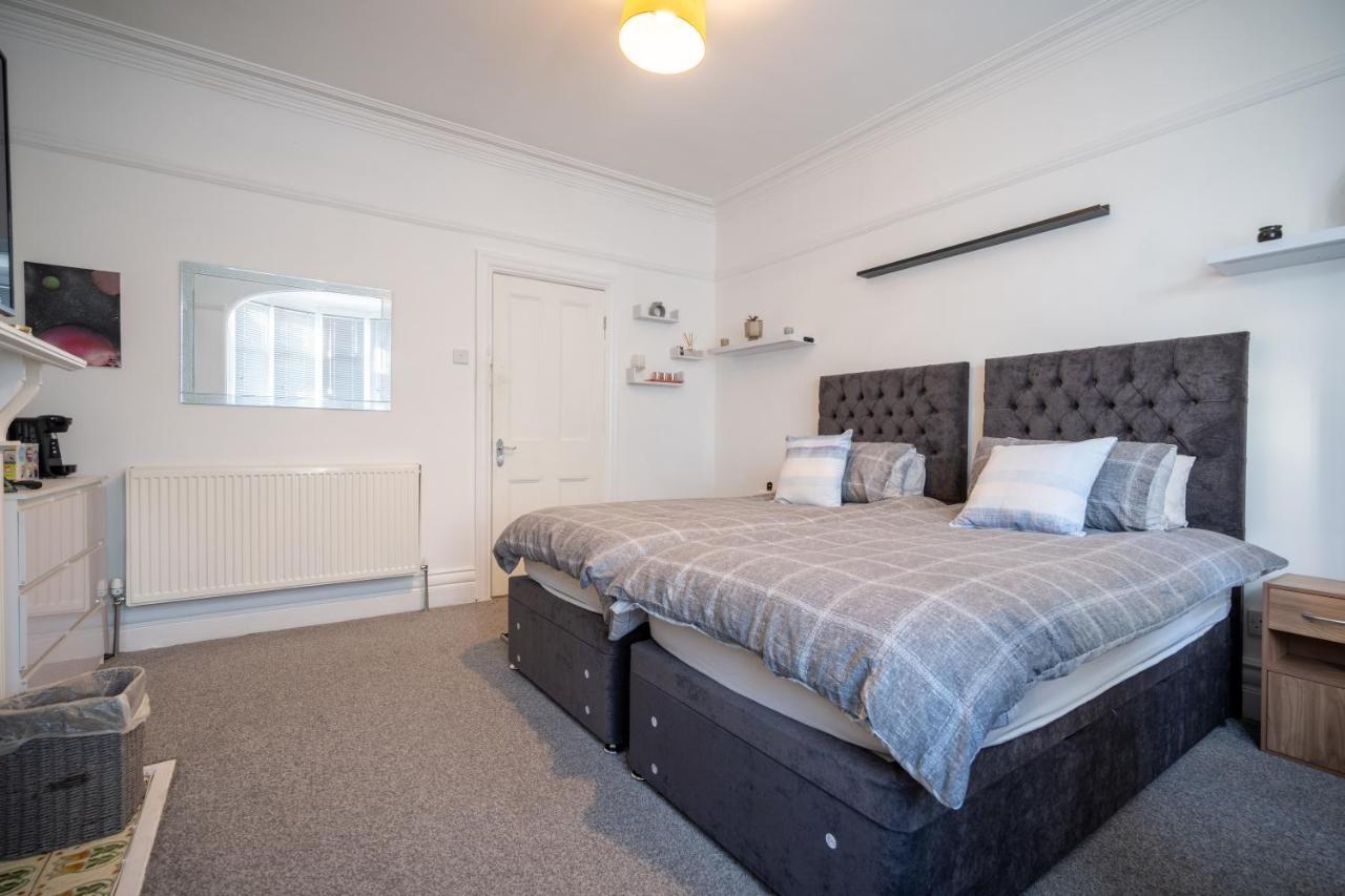 Appartement Cavendish Cat&Gaming House à Blackpool Extérieur photo